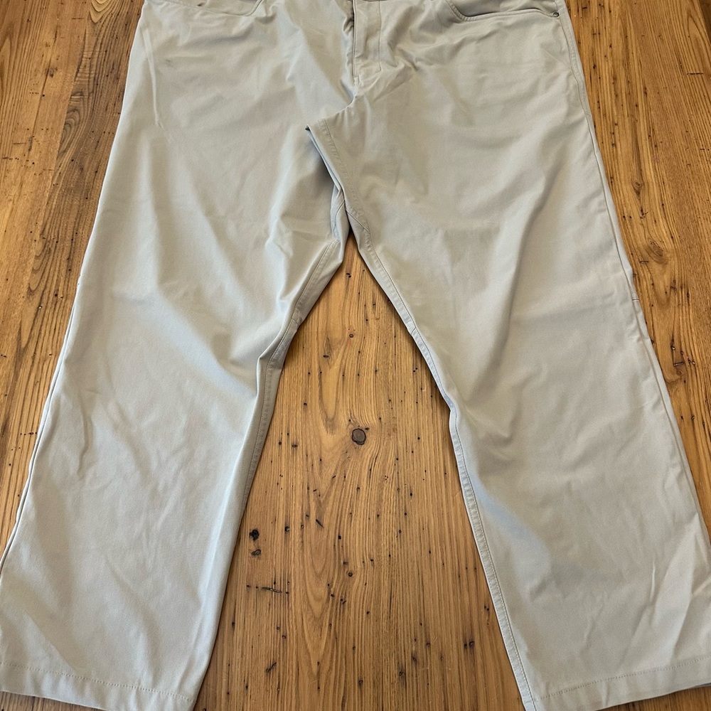 Lululemon Men’s ABC Pants Size 42